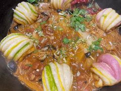 -万里闯关东铁锅炖菜馆(吉林大路店)