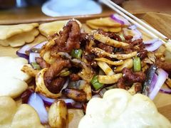 东镇烤三味-老东镇啤酒屋海鲜加工·蒸汽海鲜·海鲜烧烤(台东店)