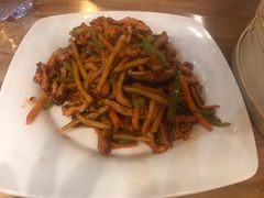 小鱼香肉丝-陈傻子餐厅(世纪都会店)
