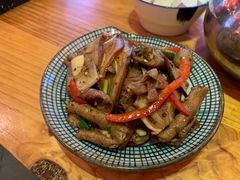 -野山舂·贵州现舂酸汤火锅(鸿通城店)