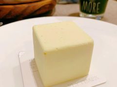 -法桐蛋糕·手作面包(万达公馆店)