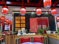 -鲁员外地锅鸡地锅鱼(龙湖江东天街店)
