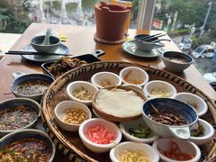 -包整·丝娃娃(一览甲秀楼风景店)