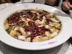 -姚姚酸菜鱼·金戈戈香港豉油鸡(喜荟城联名店)