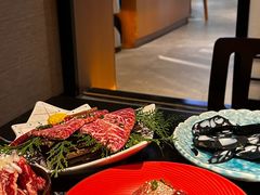 -山川小町·极番烧肉(新地假日广场店)