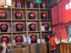 大堂-先启半步颠小酒馆(白麓里店)
