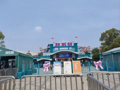 -上海欢乐谷-停车场