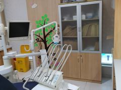 -上海仁爱医院口腔科 · 种植