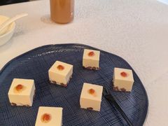 -品海楼·大连海胆锅贴馆(东港店)