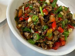 -独一佳老胡湘菜馆(矿山路店)