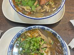 -叶新小吃店(来凤小区总店)