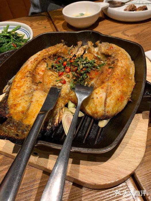 云海肴云南菜(当代商城店)香茅草烤罗非鱼图片