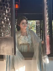 -一揽芳华汉服旗袍体验馆(拙政园店)