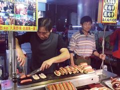 -六合夜市