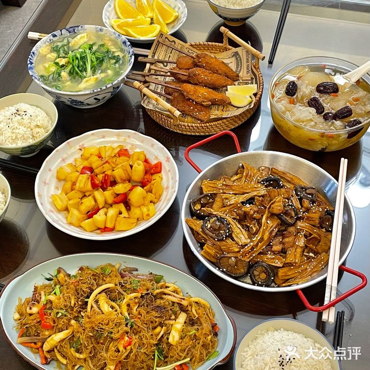 给家人做饭🍲五花肉香菇焖腐竹|鱿鱼炒粉丝