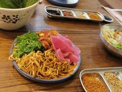 -明洞阿姨·韩式酱蟹烤肉·创意料理(三元桥店)