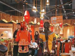 -老滇山寨•云南特色菜•地方菜•民族风情歌舞表演(金碧店)