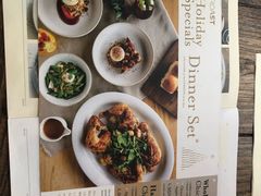 -ROAST coffee & eatery