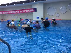 -嘻游纪儿童游泳课程中心(红博中央公园店)