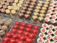 -Laderach 莱德拉(上海环贸iapm店)