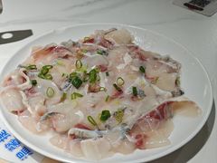 生鱼片-红日饭店(裕隆三路店)