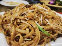 湿炒牛河-潮道鱼仔店·潮汕味(长兴路店)