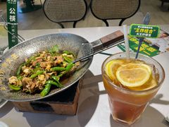 -费大厨辣椒炒肉(黄兴中心广场店)