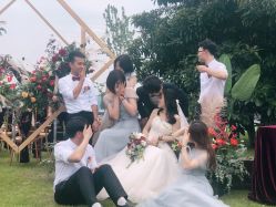 -艾米丽婚纱礼服