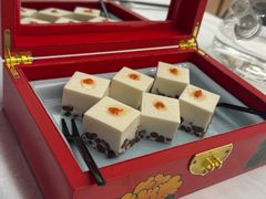 -品海楼·大连海胆锅贴馆(东港店)