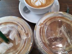 -Chom Cafe and Restaurant