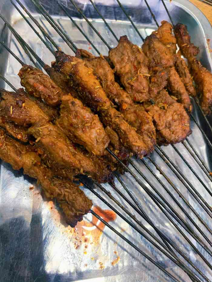 新亮烤肉-"搞不清楚洒金桥这家店是老店还是新店,貌似.