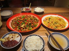 -泥糊破店小酒馆·团建聚餐(南京西路店)