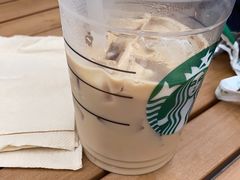 -星巴克臻选(杭州嘉里中心1F店)