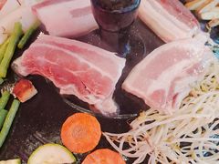 -豚豚家돈돈가韩国锅盖烤肉(新北万达店)