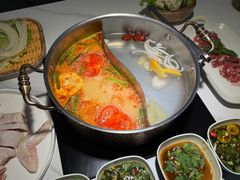 -椰子湾·海南火锅·糟粕醋·椰子鸡(正大广场店)