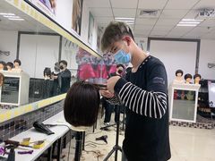 -首脑美容美发化妆美甲培训学校(龙岗校区)