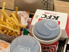 -肯德基(东安路站店)