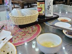 -笑来喜馄饨小笼工坊(通扬路店)