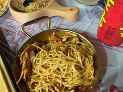 -肥肥虾庄·金牌油焖大虾(汉街SKP店)