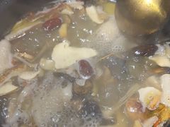 -野菌皇海景野生菌火锅(滨海大道店)