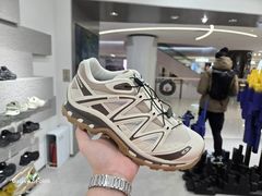 -SALOMON萨洛蒙(青岛海信店)