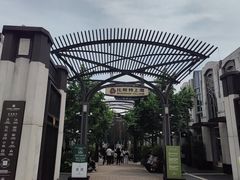 -比斯特上海购物村精品奥特莱斯