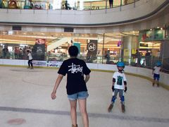 -冰纷万象滑冰场(二七万象城店)