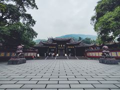 -峨眉山报国寺