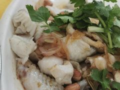 碧绿骨香鲈鱼-肥姐美食(同福中路店)