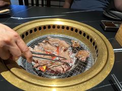 -山川小町·极番烧肉(新地假日广场店)