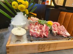 -铭牛烧肉·和牛海鲜自助(高新月牙湖店)