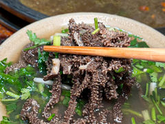 -大众跷脚牛肉馆·非遗传承单位(峨眉山店)