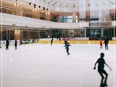 -陈露国际冰上中心(天津嘉里汇店)