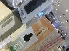 -华为授权体验店(中山公园来福士)